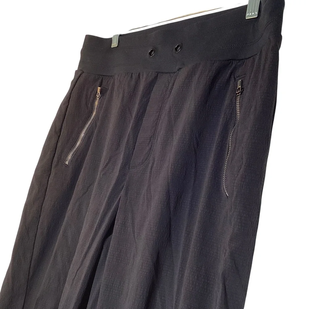 Athleta Trekkie North Crop 23 Jogger Black Hiking Pants 12T Camping - Picture 6 of 12